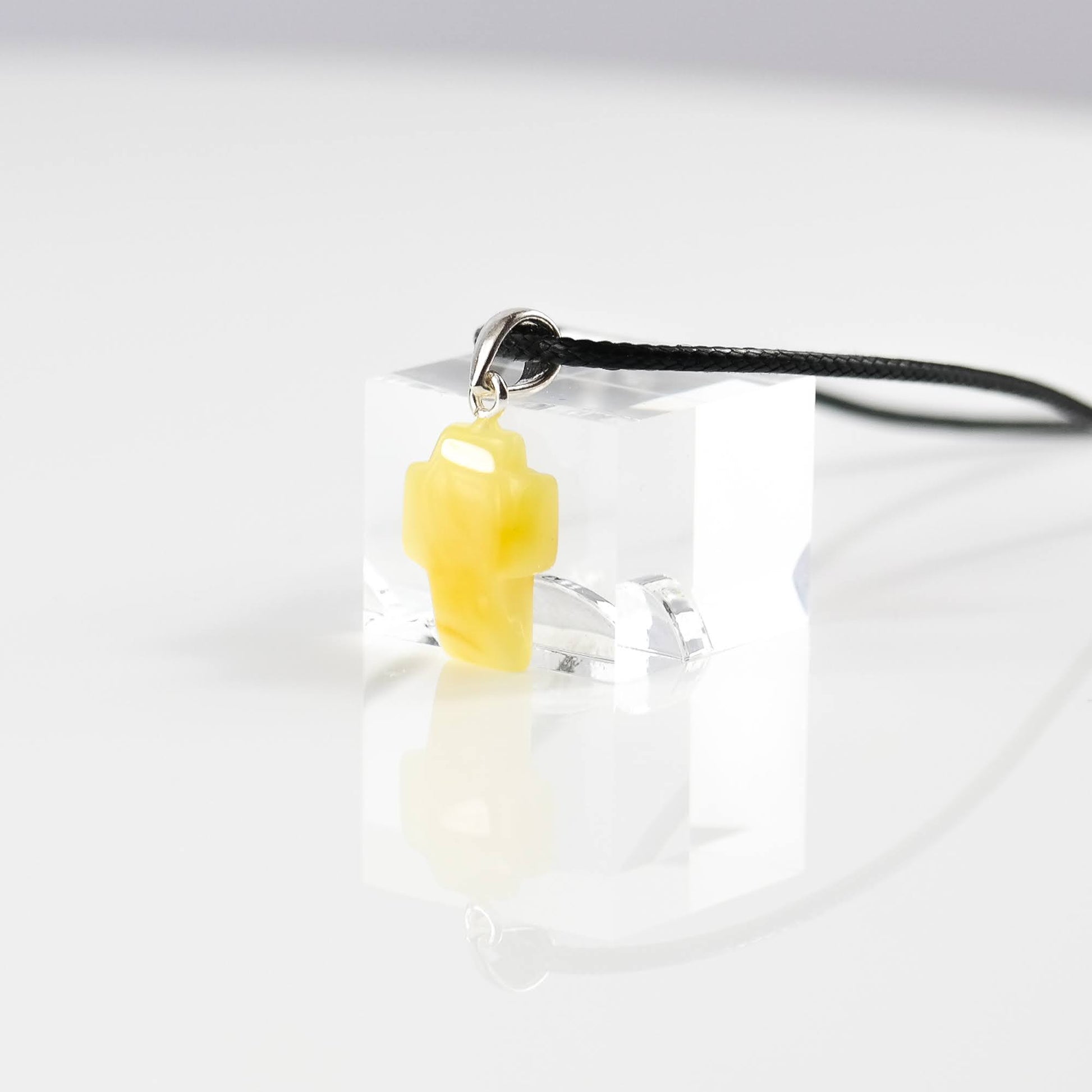 Cross Baltic Amber